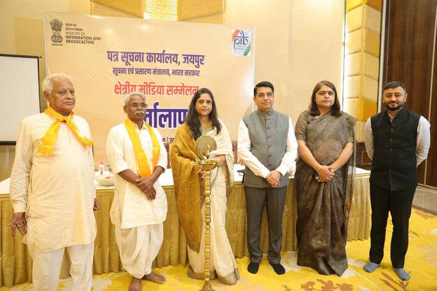 सरकार की जन कल्याणकारी योजनाओं को आमजन तक पहुंचाने में मीडिया अपनी महती भूमिका निभाए : बाबूलाल खराडी