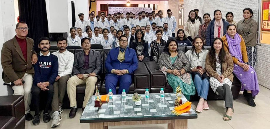 संविधान लोकतंत्र की आत्मा : एडीजे कुलदीप शर्मा