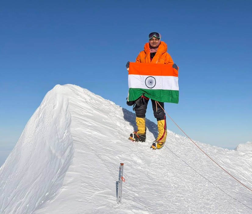 मनस्वी अग्रवाल ने अंटार्कटिका के सबसे उंचे पर्वत शिखर को किया फतह