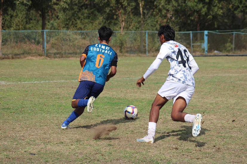 जिंक फुटबॉल अकादमी 2025-26 एआईएफएफ एलीट लीग के ग्रुप बी में दस मैचों में अपराजित रहते हुए शीर्ष पर