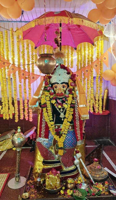 पंचदेवरिया संकट मोचन बालाजी मंदिर में उमड़ा आस्था का सैलाब