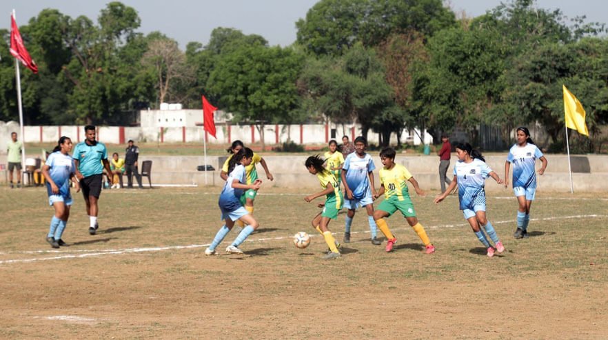 अखिल भारतीय आईपीएससी फुटबॉल टूर्नामेंट में खिलाड़ियों ने दिखाया उत्कृष्ट खेल कौशल